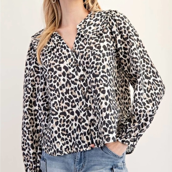 LEOPARD PRINTED LONG SLEEVE TOP - Picture 5 of 8